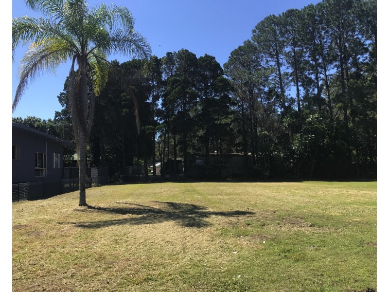 17 Jan Street, Macleay Island QLD 4184