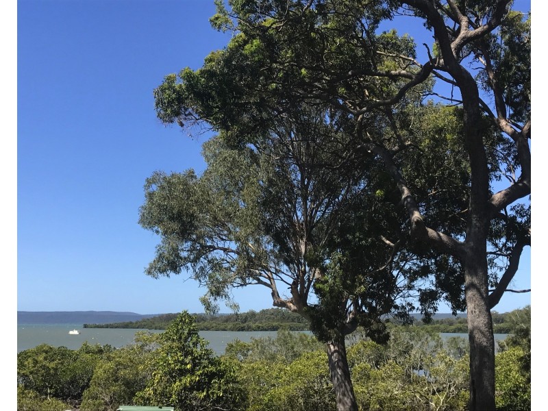 17 Jan Street, Macleay Island QLD 4184
