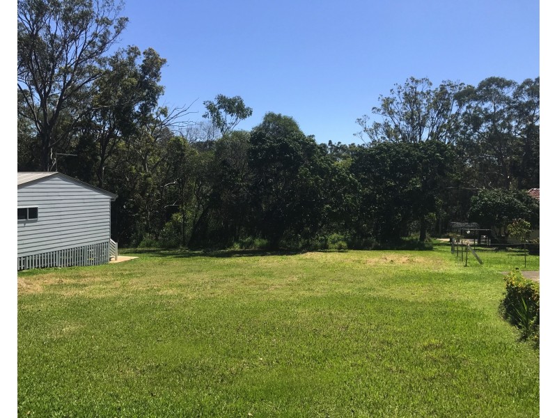7 Michael Street, Macleay Island QLD 4184