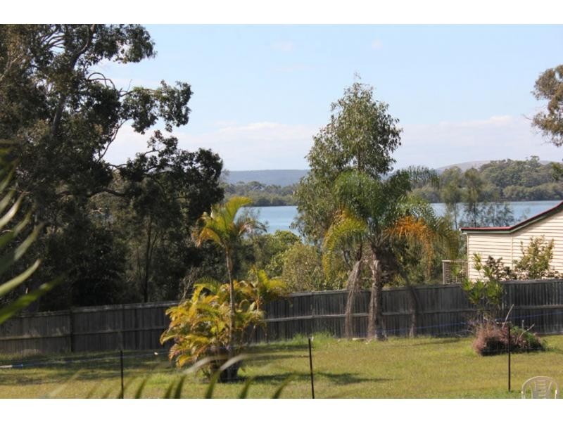 27 Jan. Street, Macleay Island QLD 4184