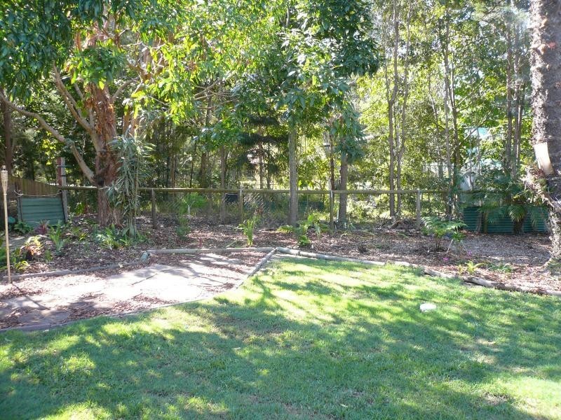 27 Jan. Street, Macleay Island QLD 4184