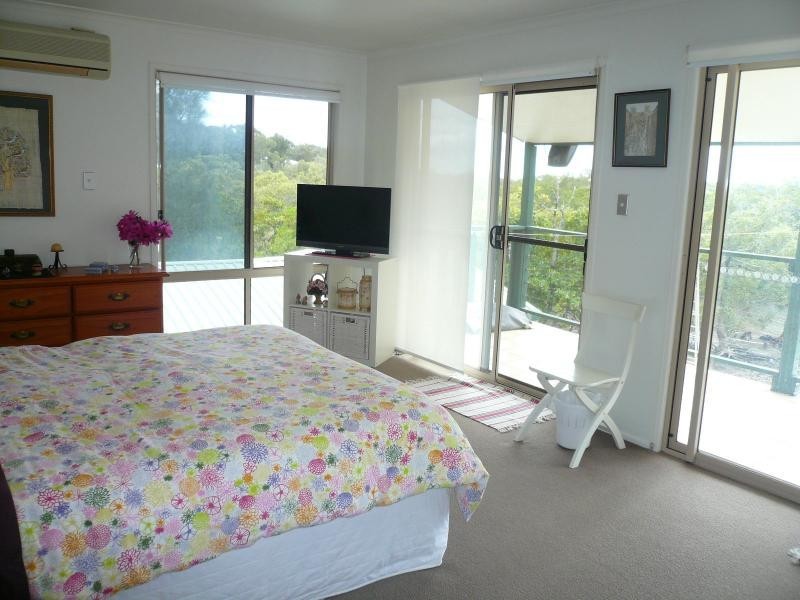 35-37 Calm Waters Crescent, Macleay Island QLD 4184