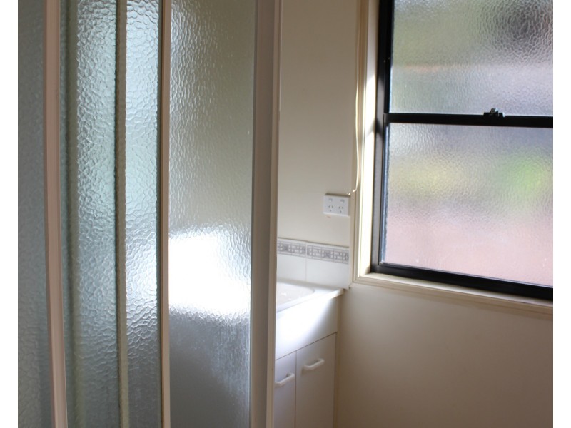 17 Allambie Street, Macleay Island QLD 4184