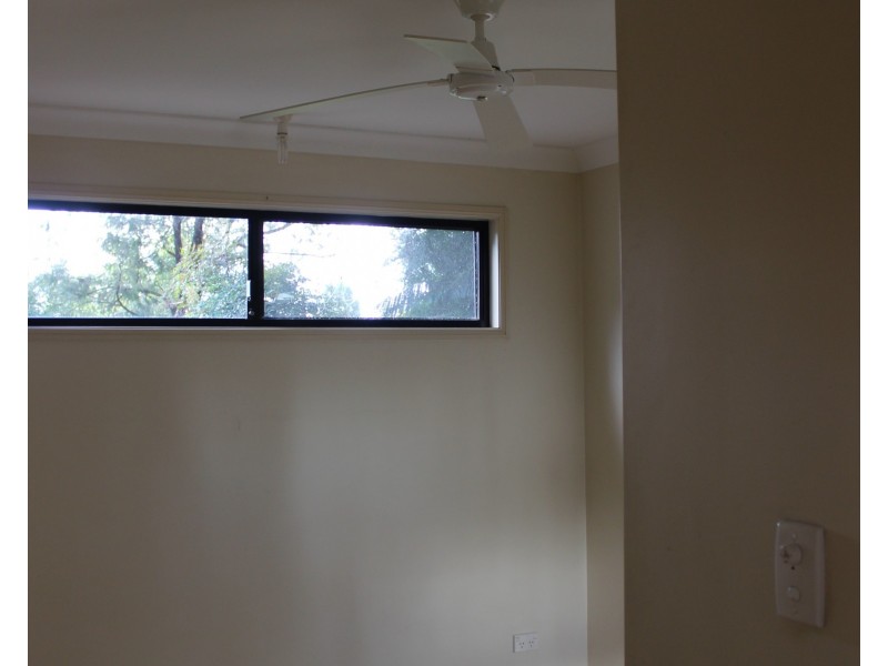 17 Allambie Street, Macleay Island QLD 4184