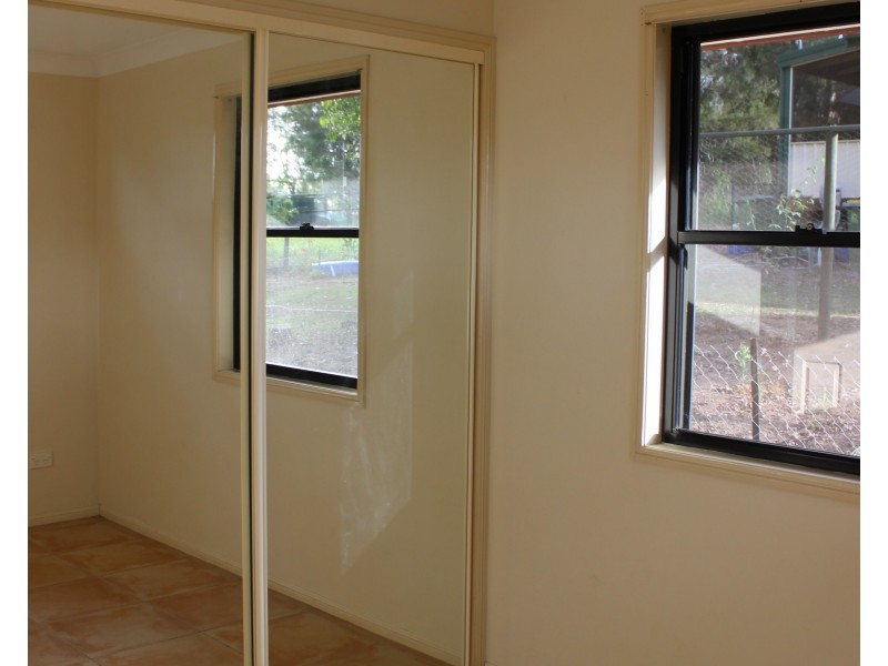 17 Allambie Street, Macleay Island QLD 4184