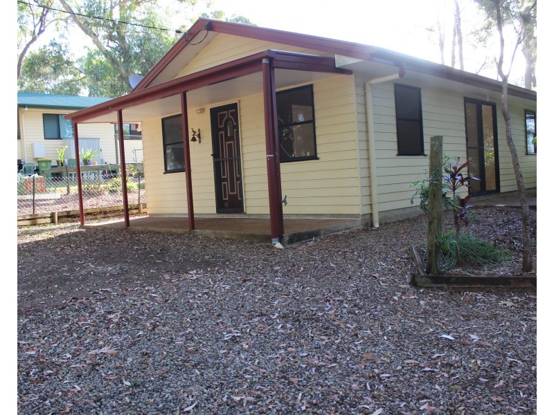 17 Allambie Street, Macleay Island QLD 4184