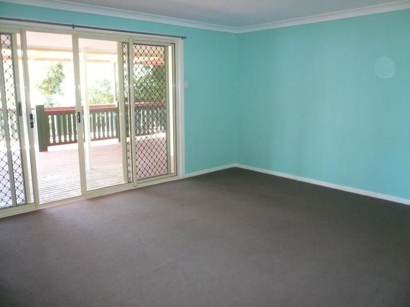 10 Jane Street, Macleay Island QLD 4184