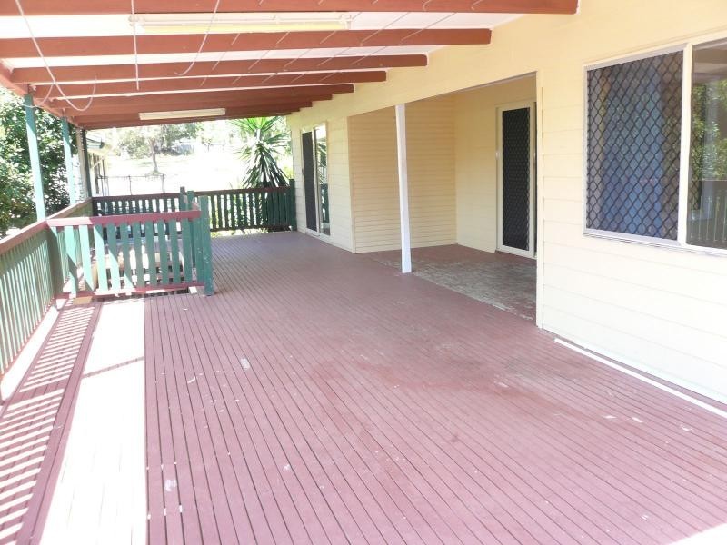 10 Jane Street, Macleay Island QLD 4184