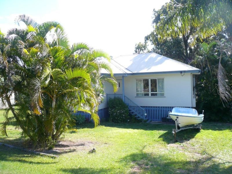 13 Michael Street, Macleay Island QLD 4184