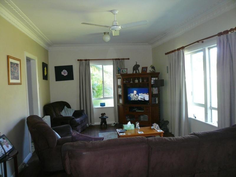 13 Michael Street, Macleay Island QLD 4184