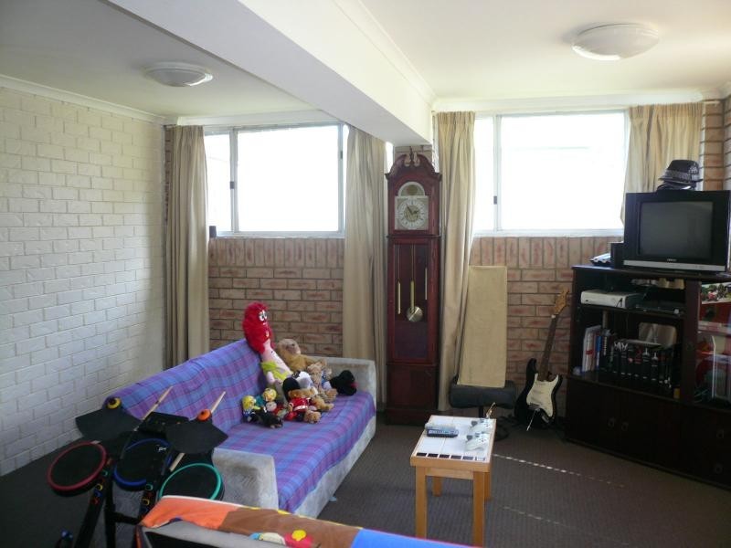 13 Michael Street, Macleay Island QLD 4184