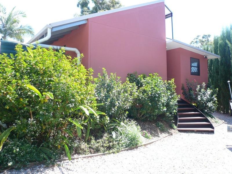 5 Wake Street, Macleay Island QLD 4184