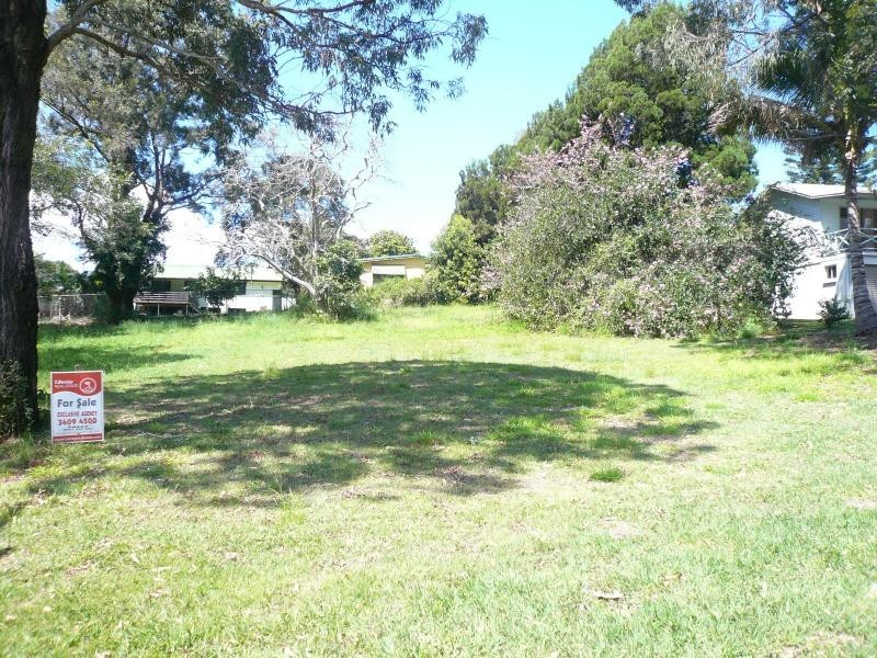 35 Charles Terrace, Macleay Island QLD 4184