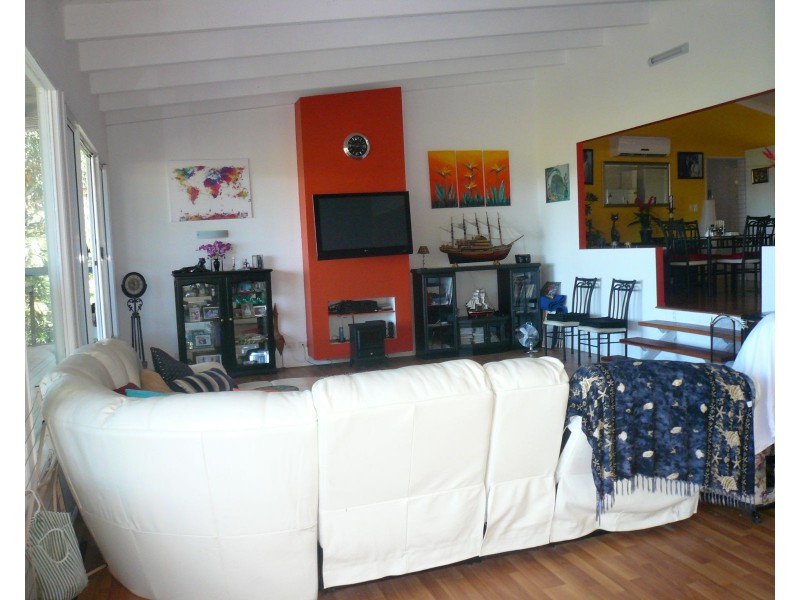 10 Kilto Lane, Macleay Island QLD 4184