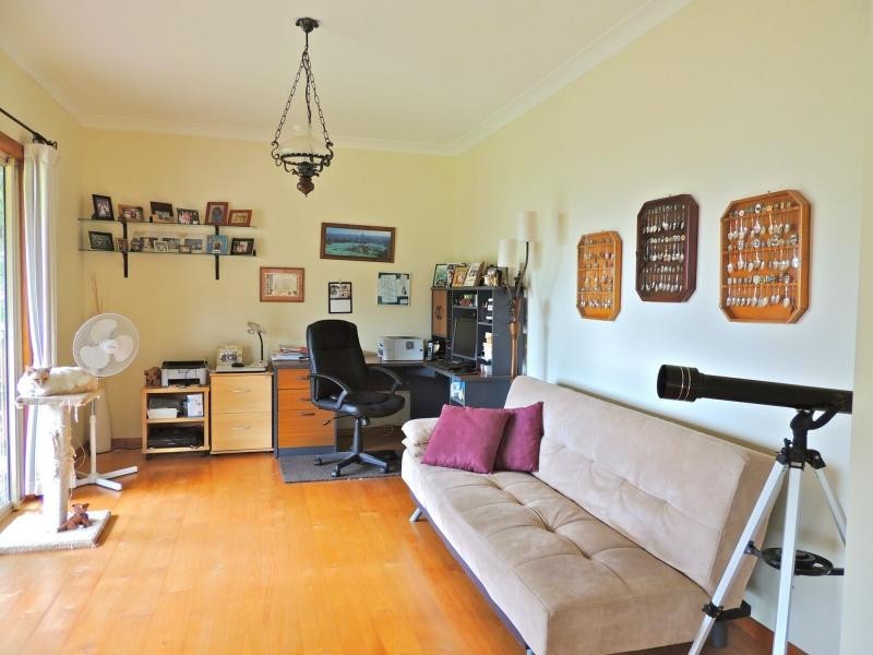 21 Mawarra Street, Macleay Island QLD 4184