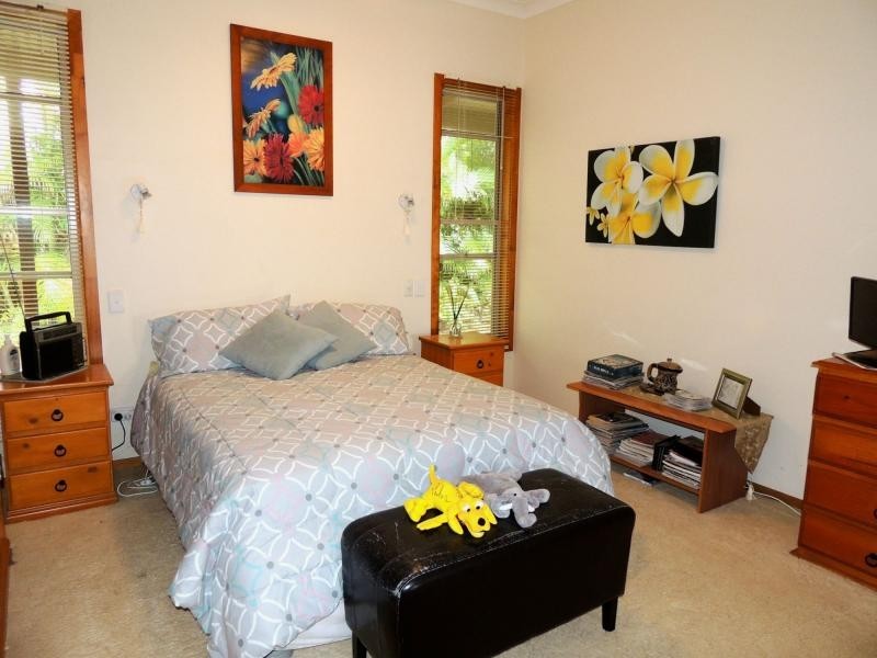 21 Mawarra Street, Macleay Island QLD 4184