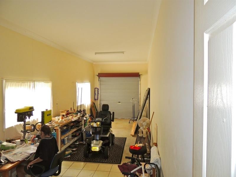 21 Mawarra Street, Macleay Island QLD 4184