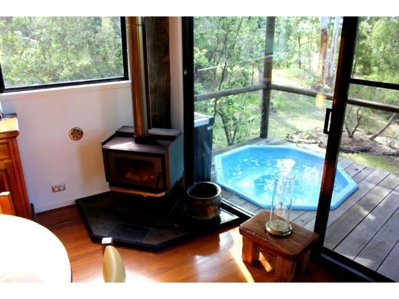 20 The Esplanade, Karragarra Island QLD 4184