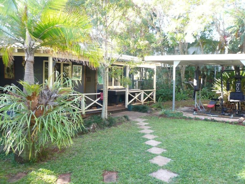 41 High Central Road, Macleay Island QLD 4184