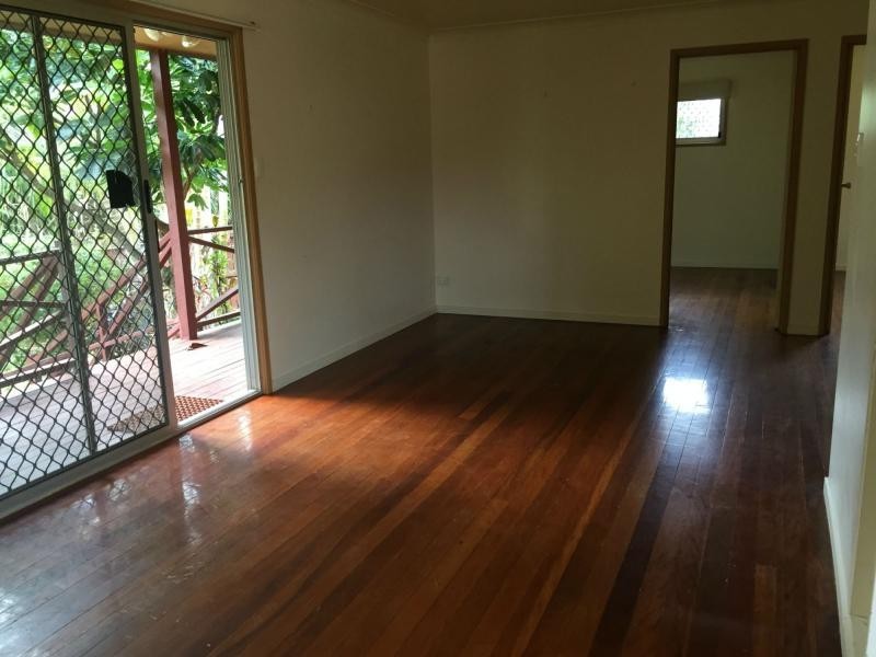 24 Mel Street, Macleay Island QLD 4184