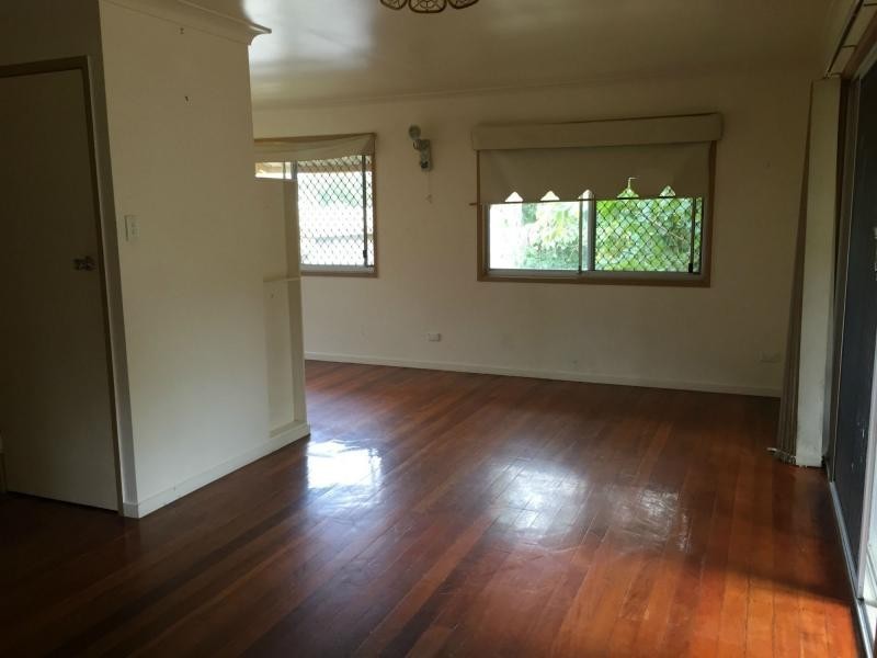 24 Mel Street, Macleay Island QLD 4184