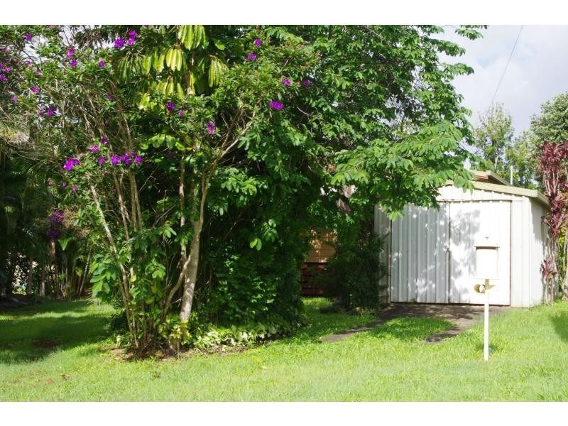 24 Mel Street, Macleay Island QLD 4184
