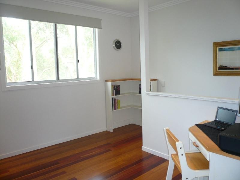 20 Tingara Street, Macleay Island QLD 4184