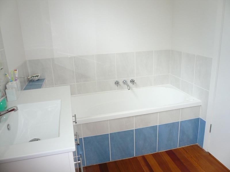 20 Tingara Street, Macleay Island QLD 4184