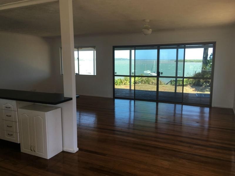 112 Western Road, Macleay Island QLD 4184