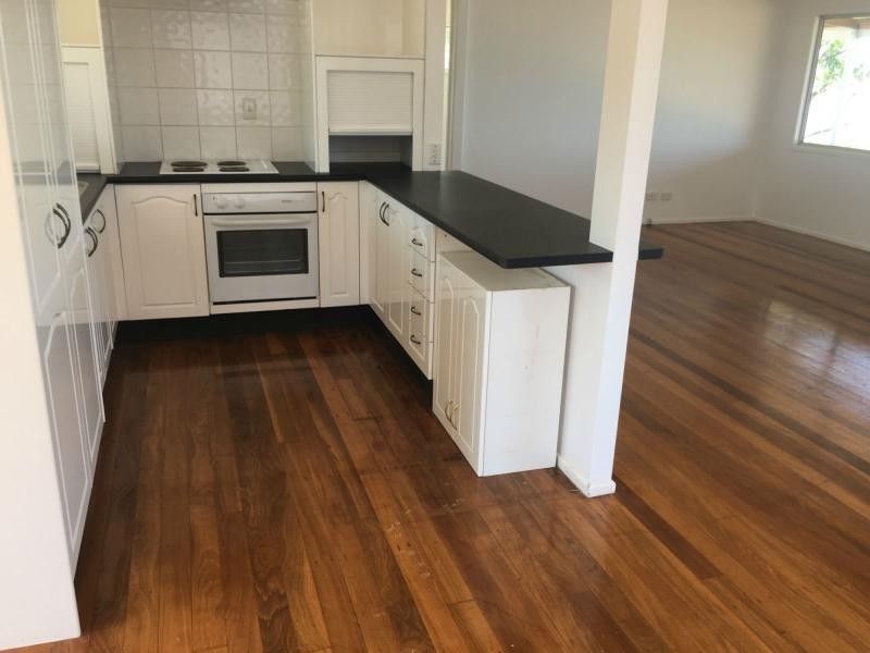 112 Western Road, Macleay Island QLD 4184