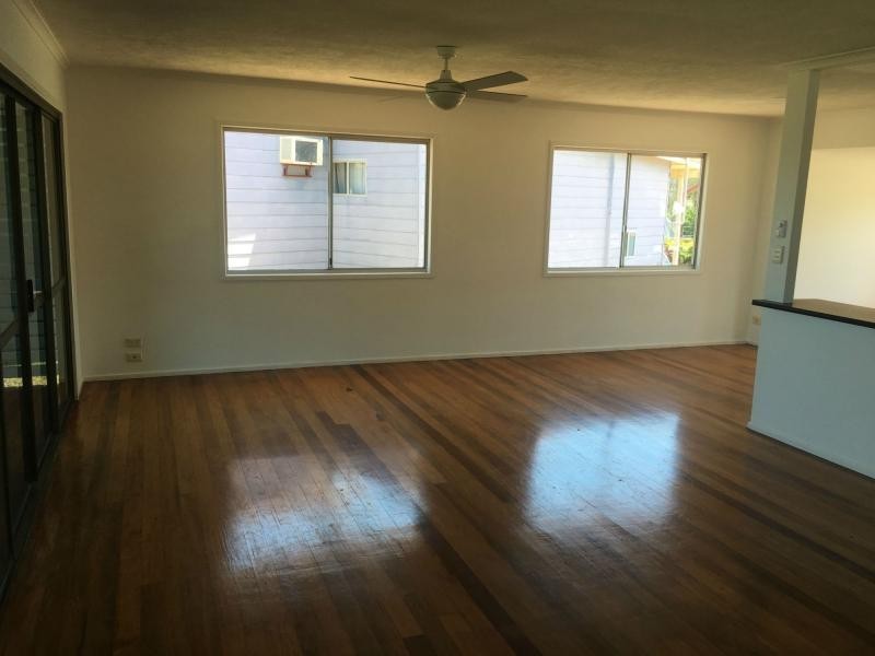 112 Western Road, Macleay Island QLD 4184