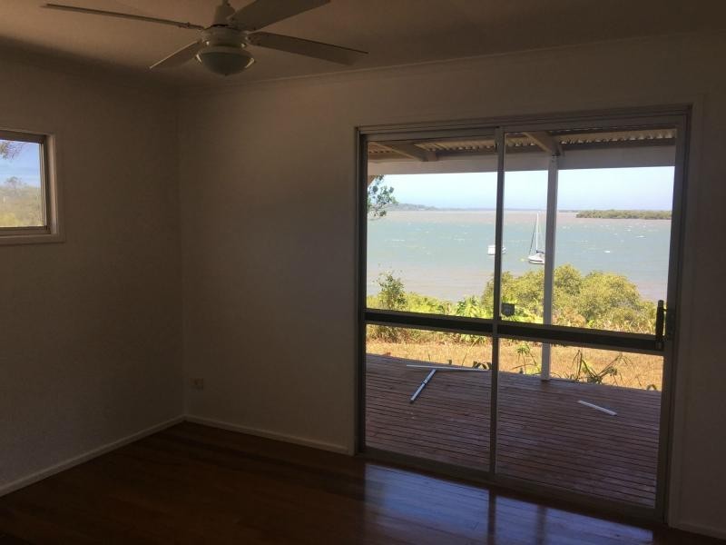 112 Western Road, Macleay Island QLD 4184