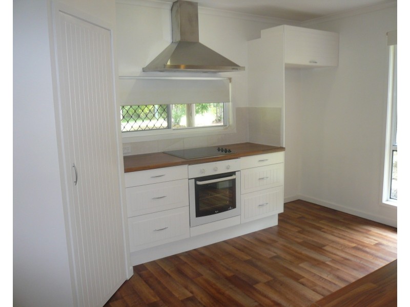 56 Alexander Street, Macleay Island QLD 4184