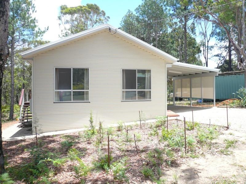 23 Alexander Street, Macleay Island QLD 4184