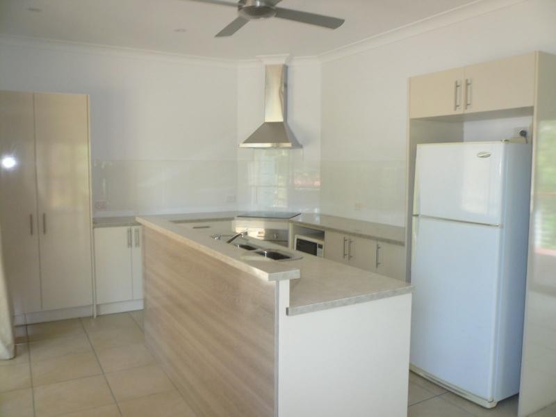 23 Alexander Street, Macleay Island QLD 4184
