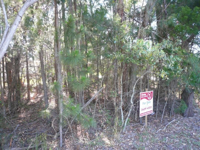 2 Hamilton Parade, Macleay Island QLD 4184