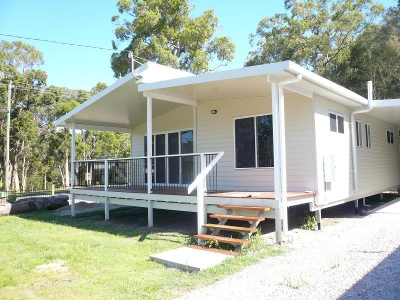 2 Dalpura Street, Macleay Island QLD 4184