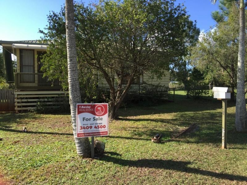 1 Allambie Street, Macleay Island QLD 4184