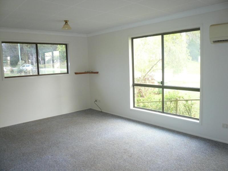 1 Allambie Street, Macleay Island QLD 4184