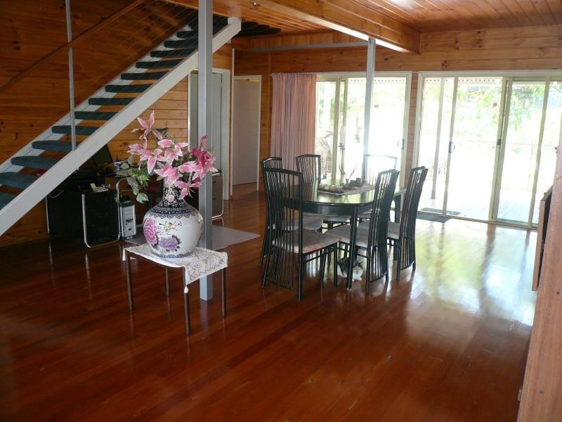 28 Blue Bay Crescent, Macleay Island QLD 4184