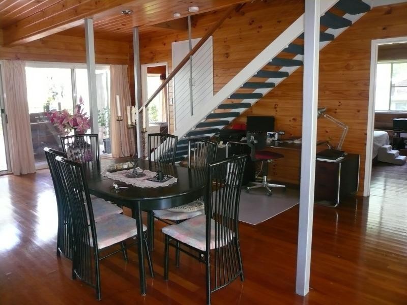 28 Blue Bay Crescent, Macleay Island QLD 4184