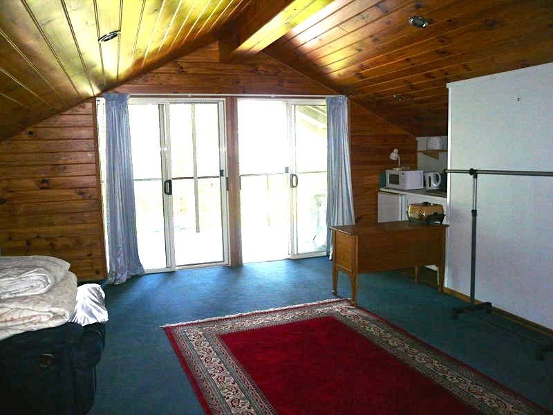 28 Blue Bay Crescent, Macleay Island QLD 4184