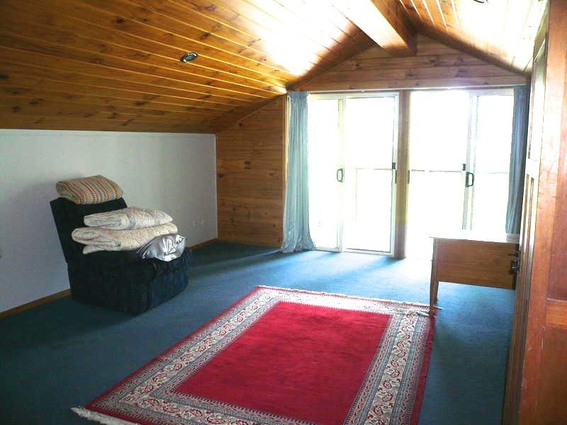 28 Blue Bay Crescent, Macleay Island QLD 4184