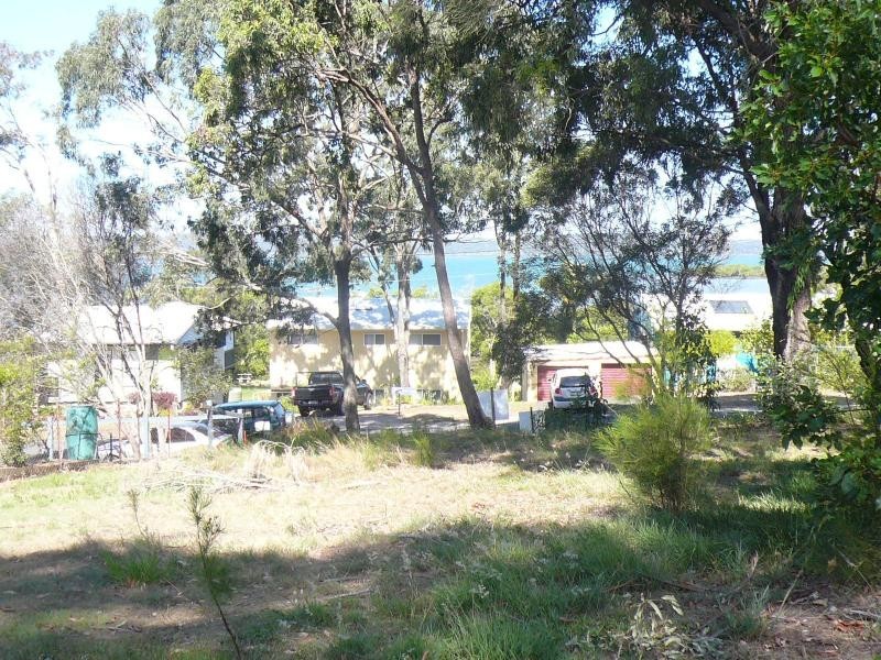 44 Beelong Street, Macleay Island QLD 4184