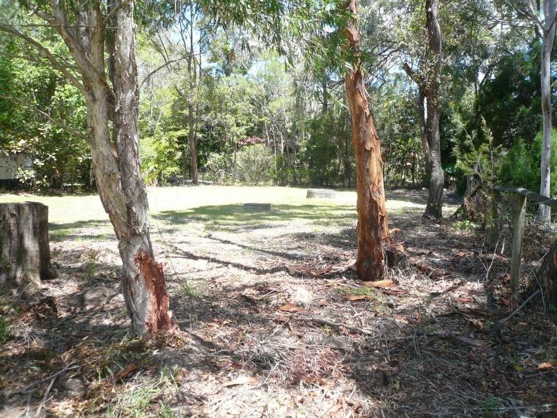 22 Mango Crescent, Macleay Island QLD 4184