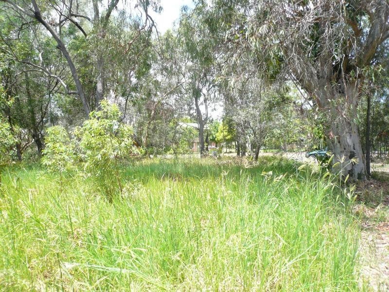 91 High Central Road, Macleay Island QLD 4184