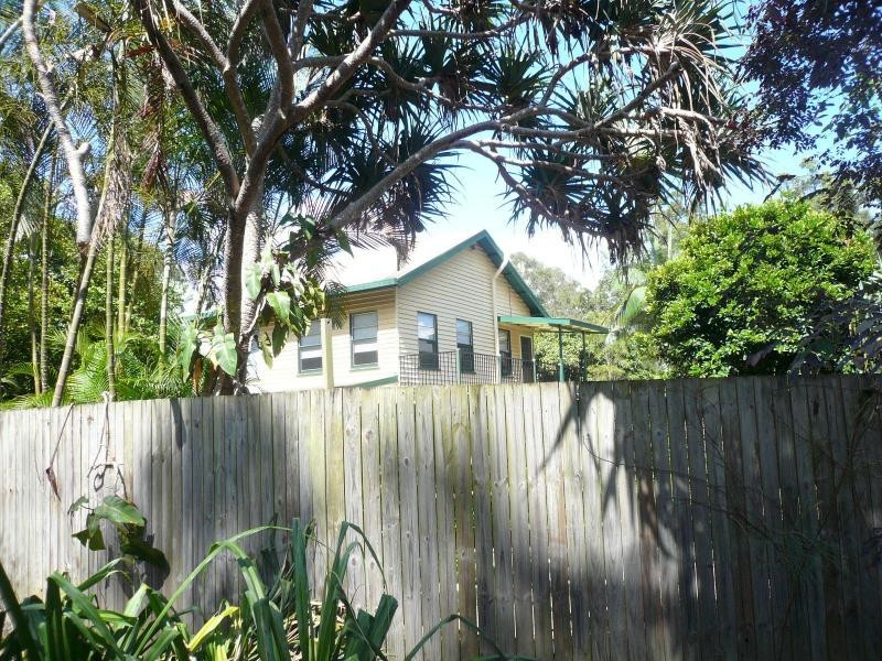 93-95 High Central Road, Macleay Island QLD 4184