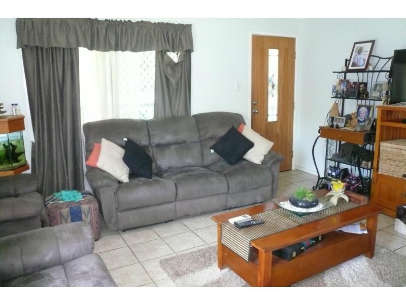 23 Squire Street, Macleay Island QLD 4184