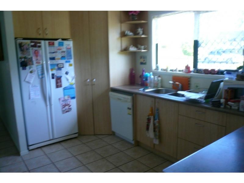 23 Squire Street, Macleay Island QLD 4184