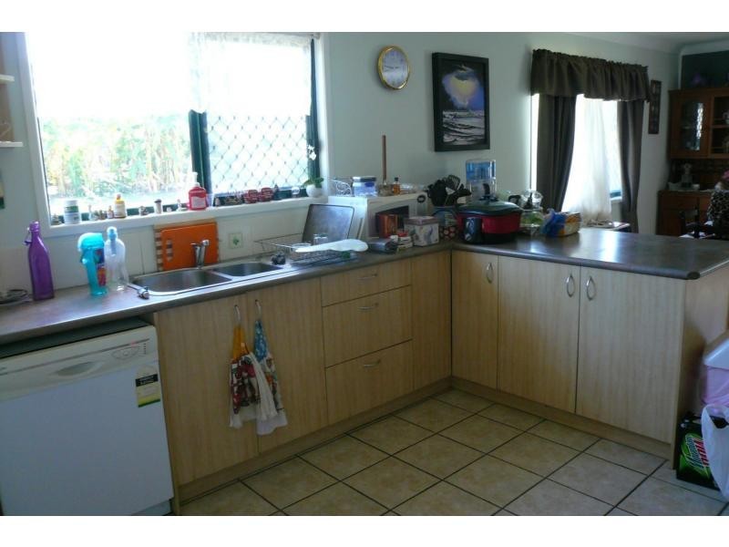 23 Squire Street, Macleay Island QLD 4184